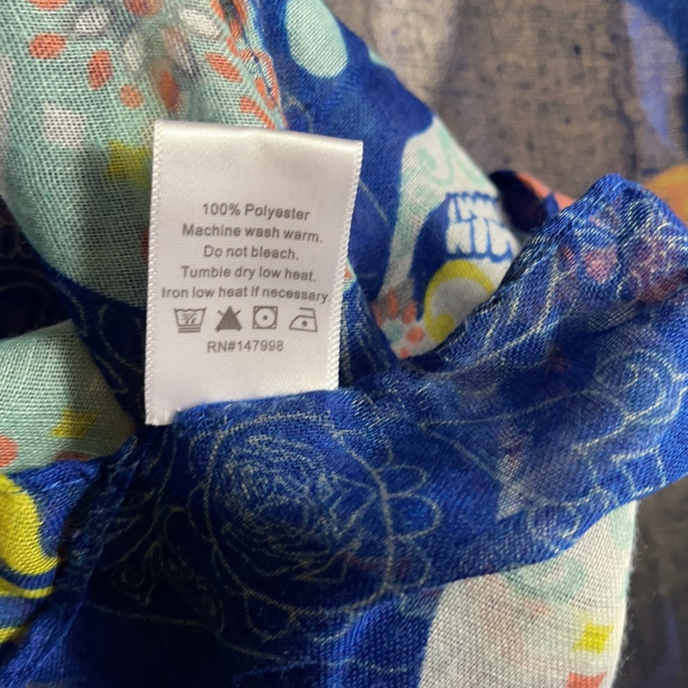 Sugar skull scarf - Picture 2 of 5